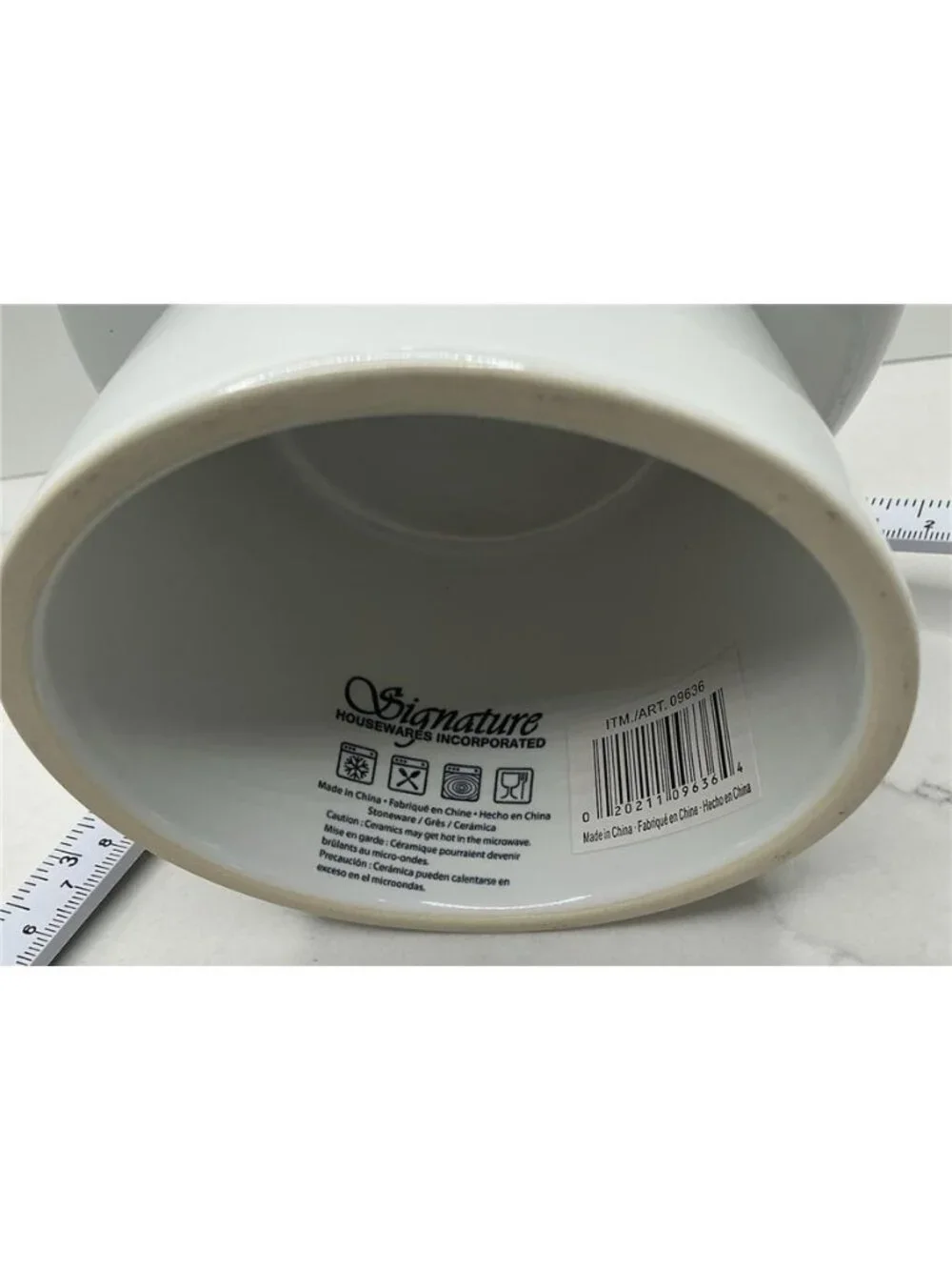 Signature Elevated Bowl Cat Ceramic Fresh Fish Design White New